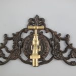 LITINOVÝ DRŽÁK NA HADICI S KOHOUTKEM