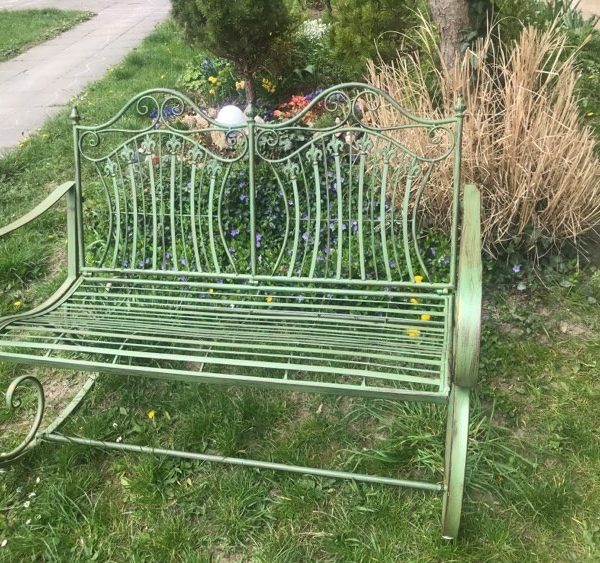 ZAHRADNÍ LAVICKA HOUPACÍ