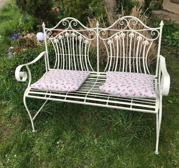 ZAHRADNÍ LAVIČKA ANTIK CREAM