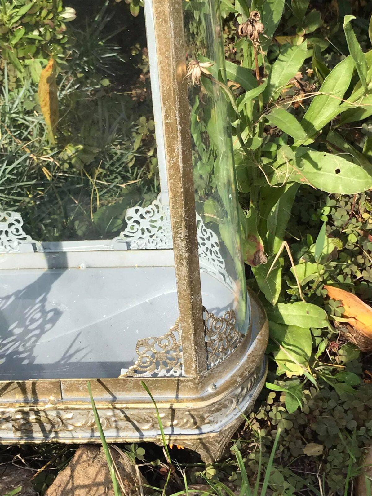 KRÁSNÁ KOVOVÁ ANTIK LUCERNA - Obrázek 4