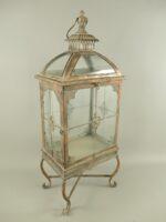 lucerna velka na nožičkách