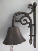 VELKÝ LITINOVÝ ZVON